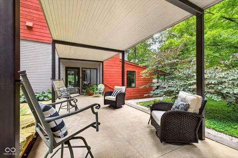7654 N Shilo Road Unionville IN 47468