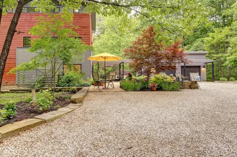 7654 N Shilo Road Unionville IN 47468