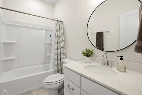 825 Stone Trace Court Avon IN 46123