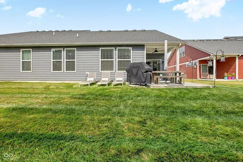 825 Stone Trace Court Avon IN 46123