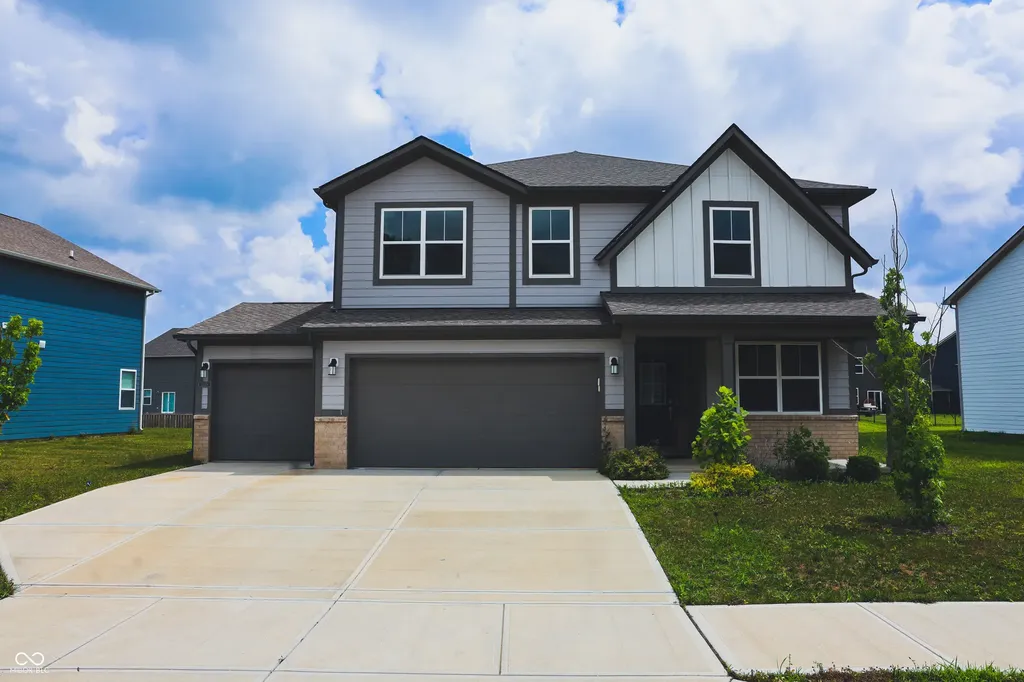 2135 Bauer Creek Whitestown IN 46075