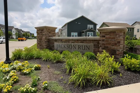 2135 Bauer Creek Whitestown IN 46075
