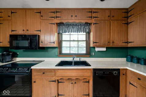 8641 Lansdowne Court Indianapolis IN 46234