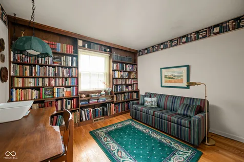 8641 Lansdowne Court Indianapolis IN 46234