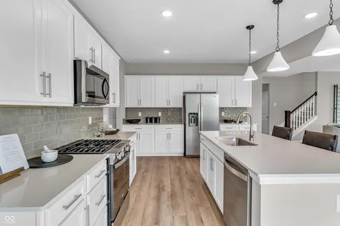 1627 Longleaf Street Avon IN 46123