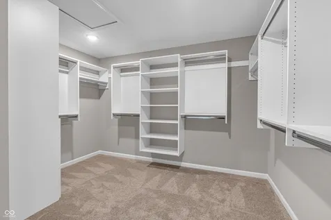 1627 Longleaf Street Avon IN 46123
