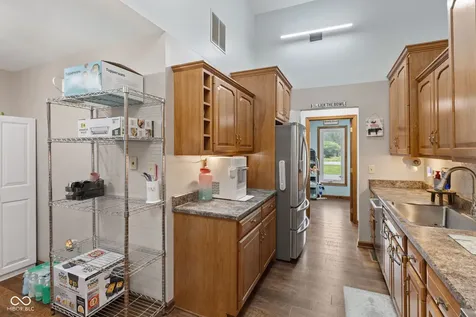 1050 Rocky Ford Road Columbus IN 47203