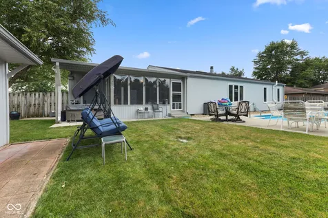 1050 Rocky Ford Road Columbus IN 47203