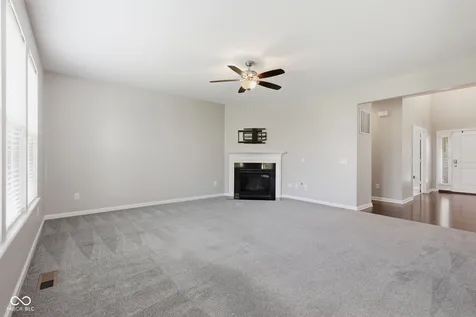 11122 Woodpark Drive Noblesville IN 46060