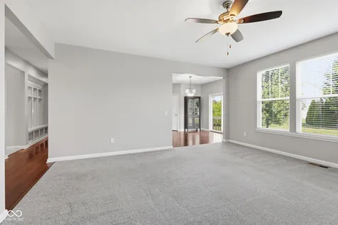 11122 Woodpark Drive Noblesville IN 46060