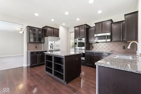 11122 Woodpark Drive Noblesville IN 46060