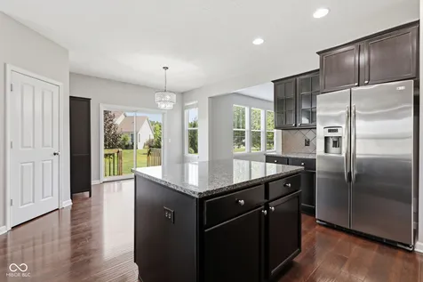 11122 Woodpark Drive Noblesville IN 46060