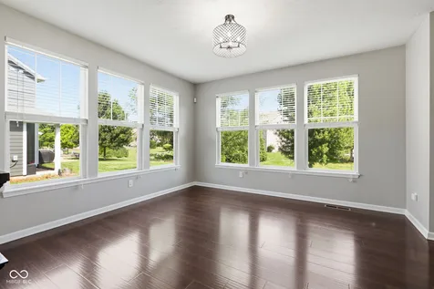 11122 Woodpark Drive Noblesville IN 46060