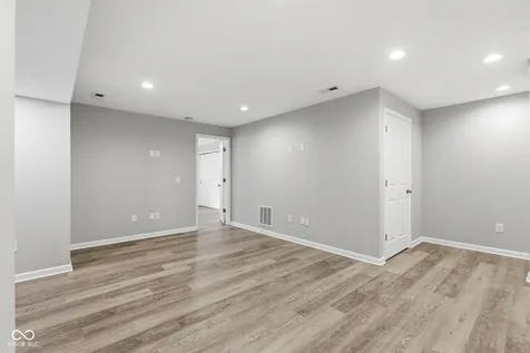 11122 Woodpark Drive Noblesville IN 46060