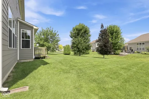 11122 Woodpark Drive Noblesville IN 46060