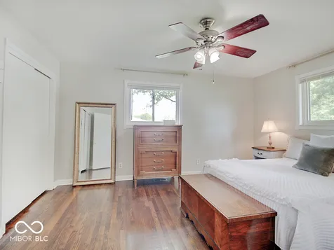 664 E Russell Lake Drive Zionsville IN 46077
