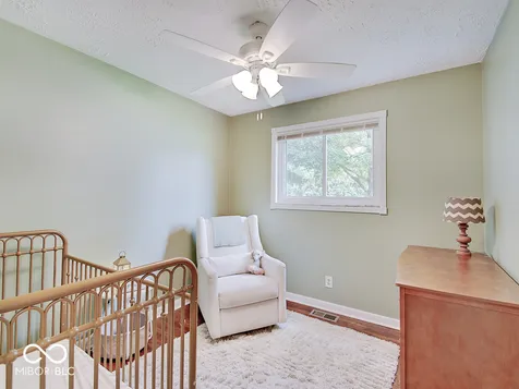 664 E Russell Lake Drive Zionsville IN 46077