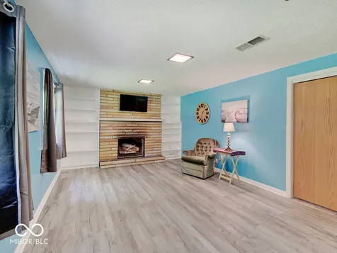 3639 Pinecrest Road Indianapolis IN 46234