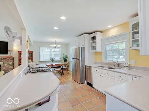 3639 Pinecrest Road Indianapolis IN 46234