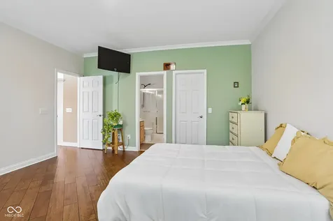 12462 Brookline Street Carmel IN 46032