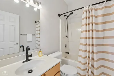 12462 Brookline Street Carmel IN 46032