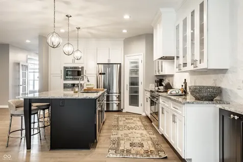 11923 Avedon Way Zionsville IN 46077