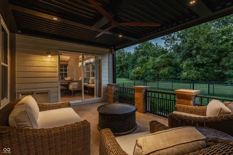 11923 Avedon Way Zionsville IN 46077