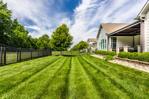 11923 Avedon Way Zionsville IN 46077