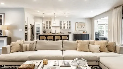 11923 Avedon Way Zionsville IN 46077