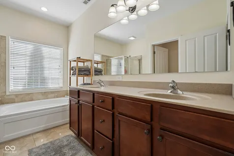 1351 Middlebury Drive Westfield IN 46074
