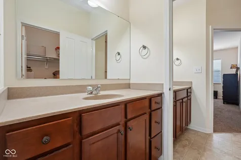1351 Middlebury Drive Westfield IN 46074