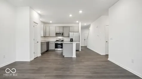 6042 Cascades Drive Whitestown IN 46075