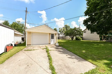 1612 N B Street Elwood IN 46036