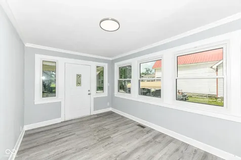 1612 N B Street Elwood IN 46036
