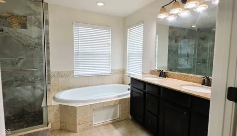 4525 Golden Eagle Court Zionsville IN 46077