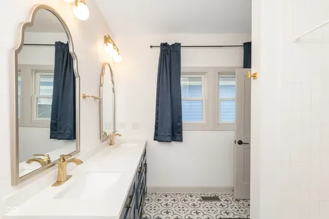 3963 Winthrop Avenue Indianapolis IN 46205