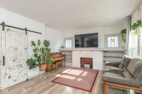 3963 Winthrop Avenue Indianapolis IN 46205