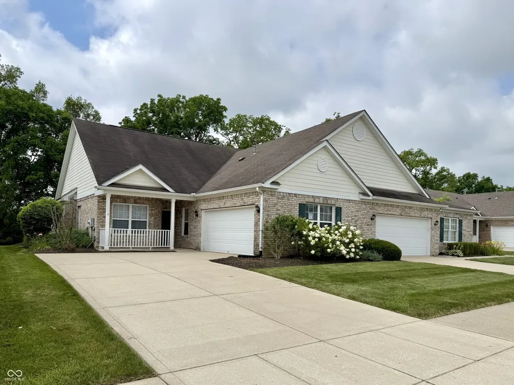 4263 Cairo Way Avon IN 46123