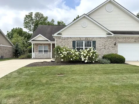 4263 Cairo Way Avon IN 46123