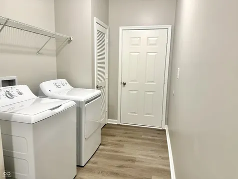 4263 Cairo Way Avon IN 46123