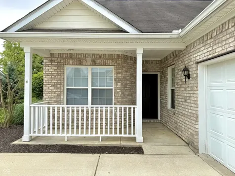 4263 Cairo Way Avon IN 46123