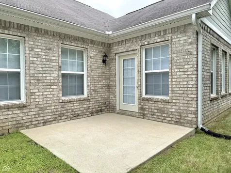 4263 Cairo Way Avon IN 46123