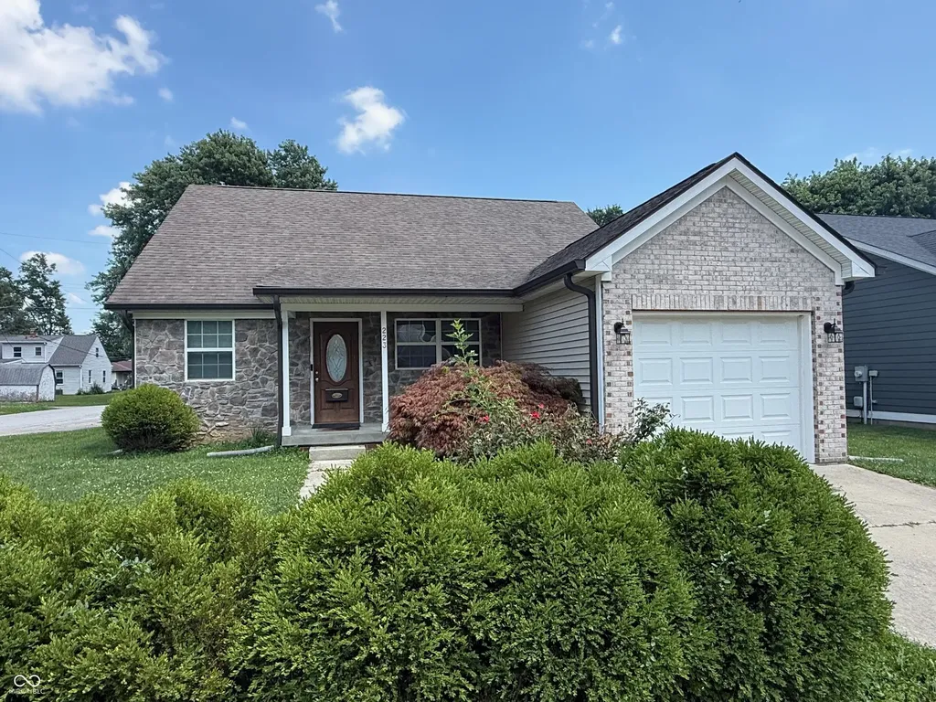 223 Taylor Street Mooresville IN 46158