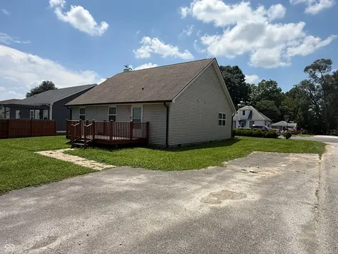 223 Taylor Street Mooresville IN 46158