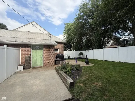 194 N Indiana Street Danville IN 46122