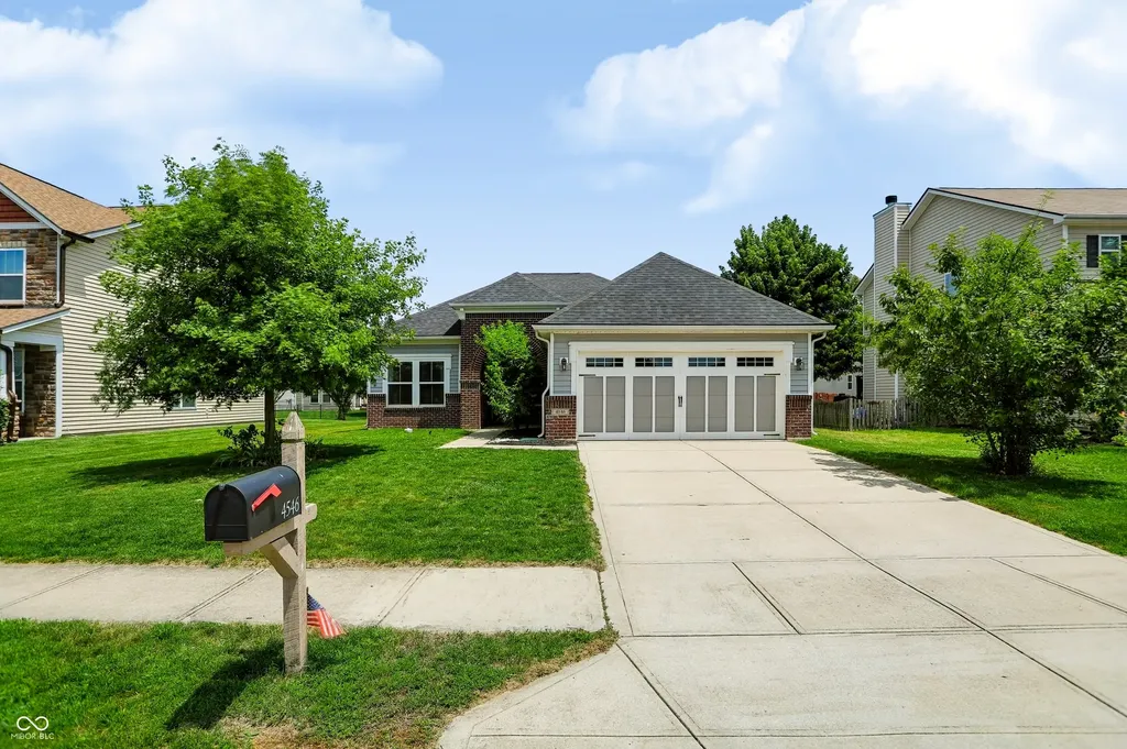 4546 Walcott Drive Westfield IN 46062