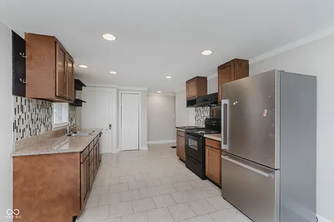 6222 Kingsley Drive Indianapolis IN 46220