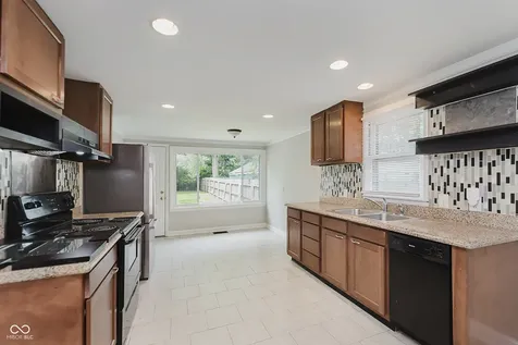 6222 Kingsley Drive Indianapolis IN 46220