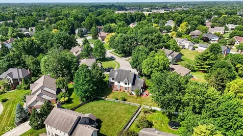 8251 Misty Cove Indianapolis IN 46236