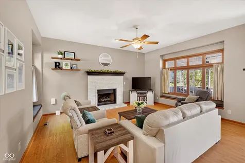 8251 Misty Cove Indianapolis IN 46236